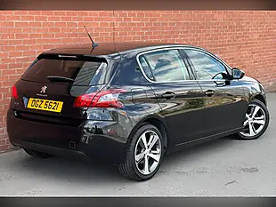 Used 2019 Peugeot 308 Allure Black - Interior and Exterior details 4