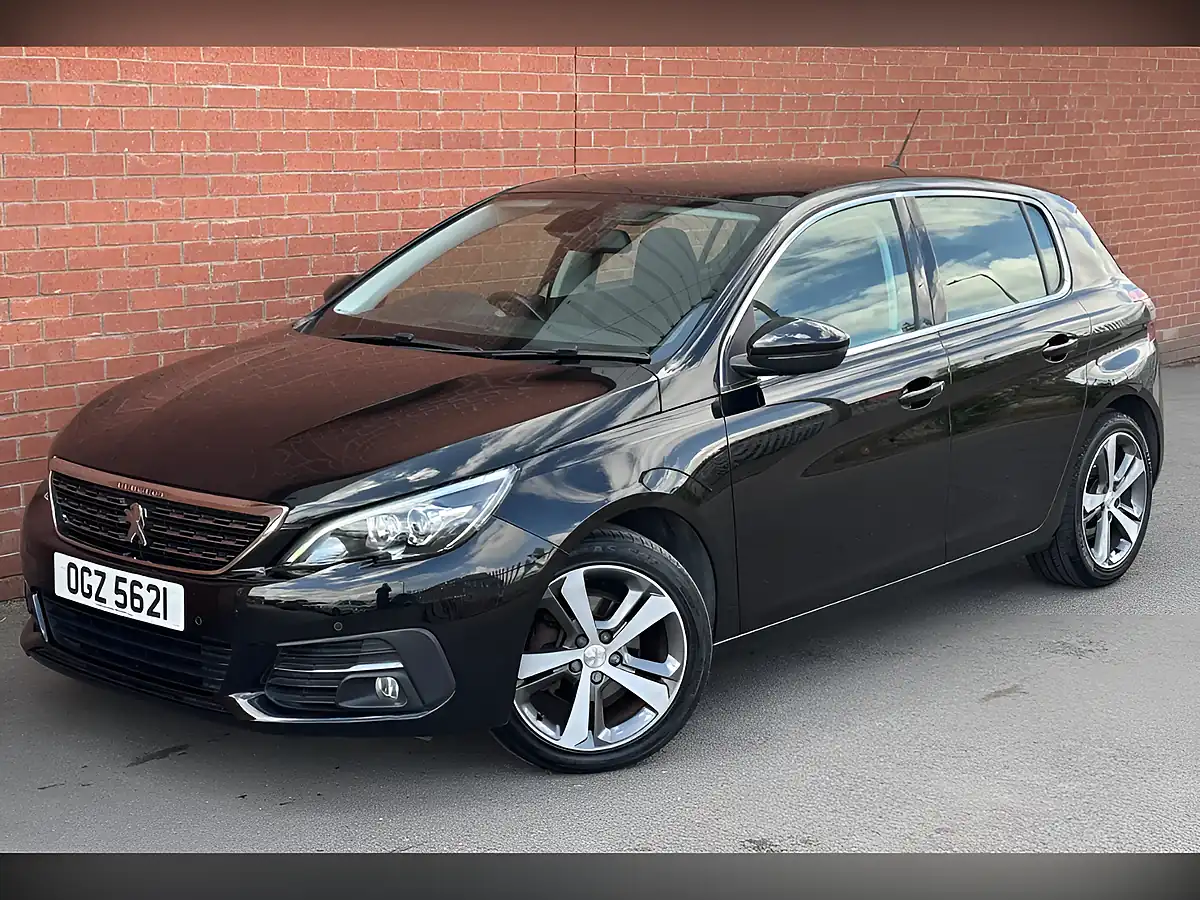 Used 2019 Peugeot 308 Allure Black - Interior and Exterior details 6