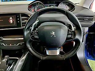 Used 2019 Peugeot 308 Allure Blue - Interior and Exterior details 12