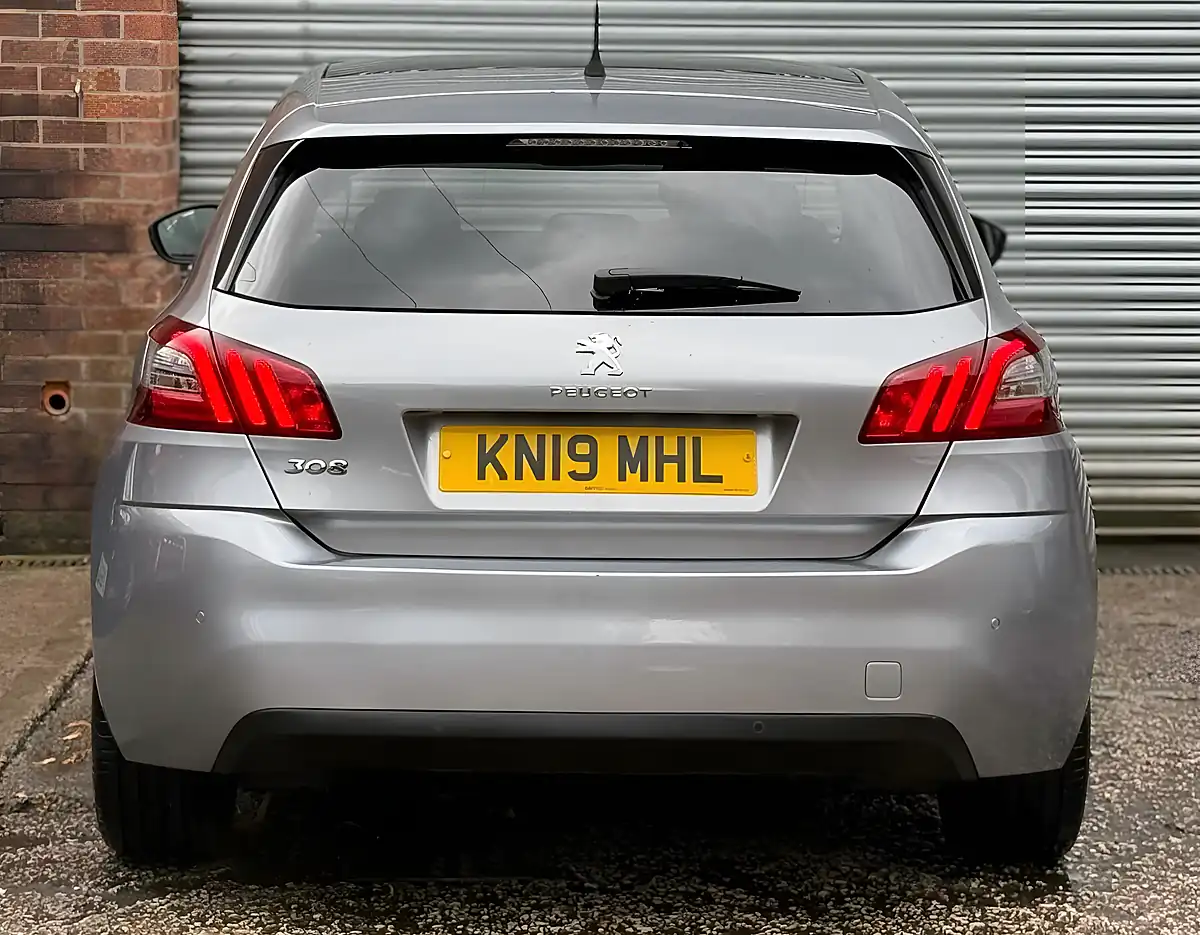 Used 2019 Peugeot 308 Allure Grey - Interior and Exterior details 18