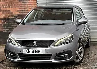 Used 2019 Peugeot 308 Allure Grey - Interior and Exterior details 2