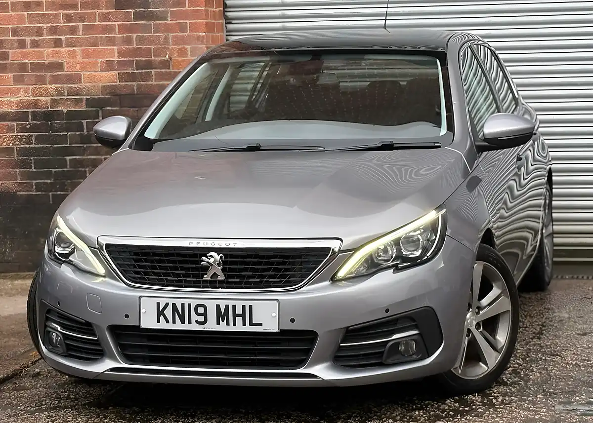 Used 2019 Peugeot 308 Allure Grey - Interior and Exterior details 2