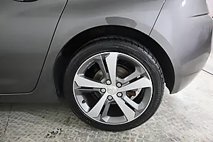 Used 2019 Peugeot 308 Allure Grey - Interior and Exterior details 10