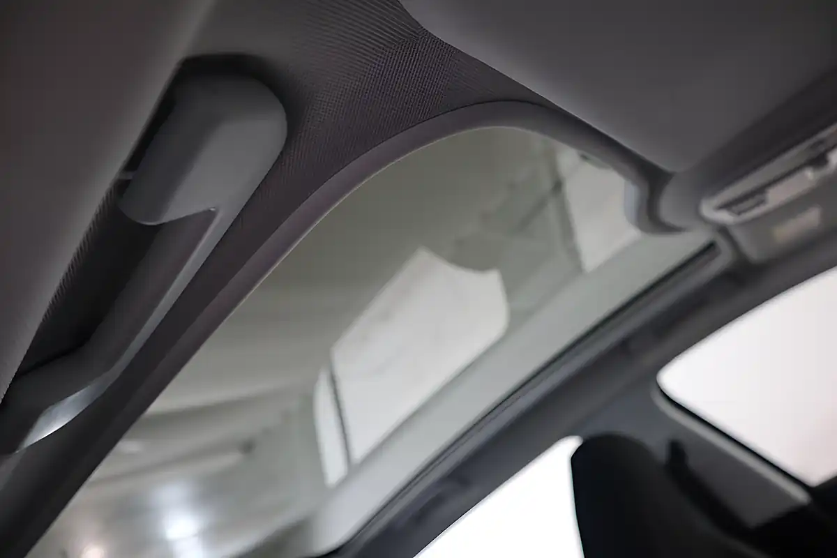 Used 2019 Peugeot 308 Allure Grey - Interior and Exterior details 13