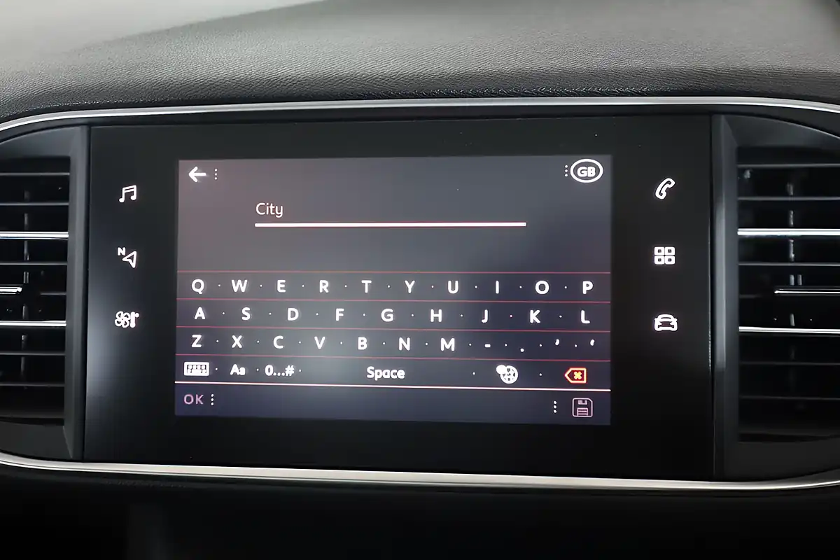 Used 2019 Peugeot 308 Allure Grey - Interior and Exterior details 15