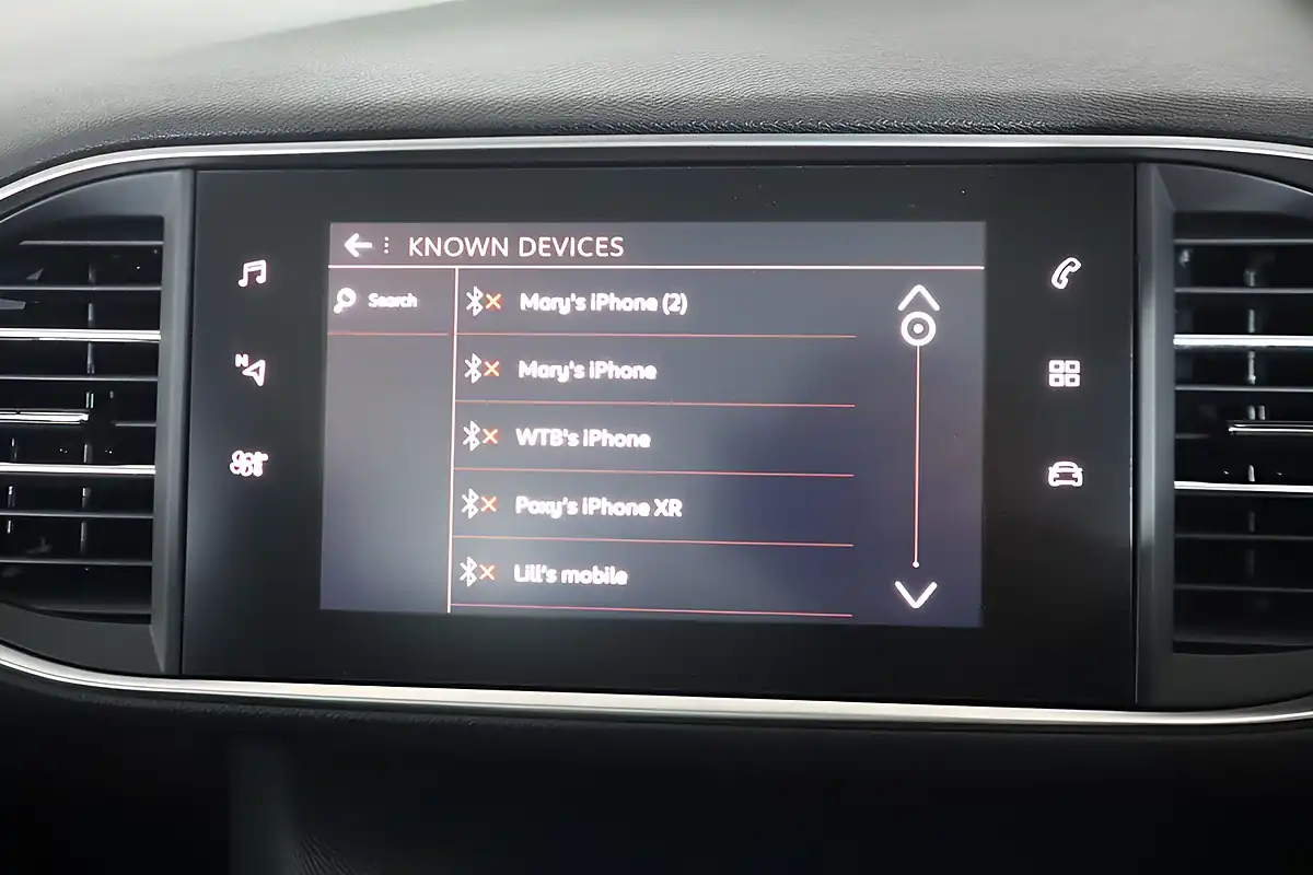 Used 2019 Peugeot 308 Allure Grey - Interior and Exterior details 16