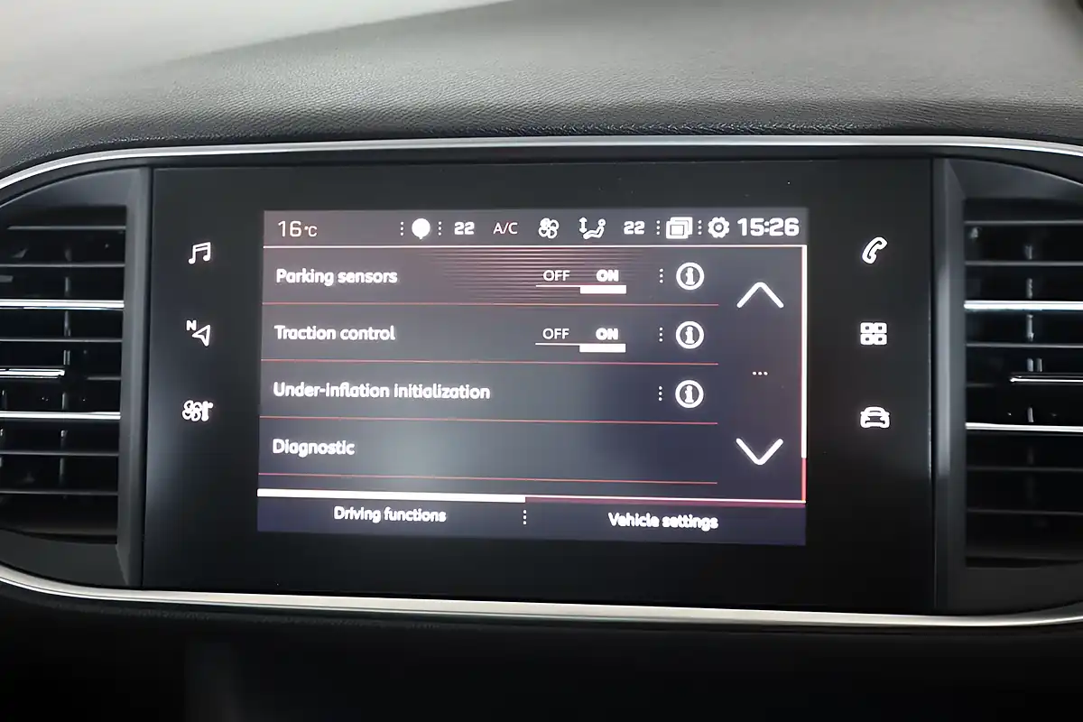Used 2019 Peugeot 308 Allure Grey - Interior and Exterior details 17
