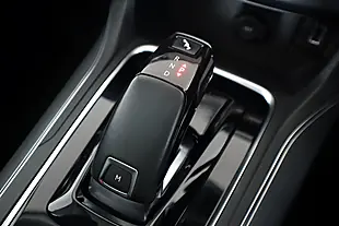 Used 2019 Peugeot 308 Allure Grey - Interior and Exterior details 18