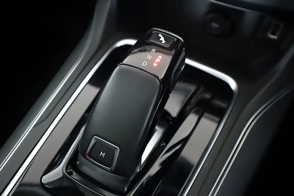 Used 2019 Peugeot 308 Allure Grey - Interior and Exterior details 18