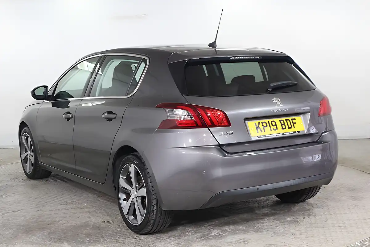 Used 2019 Peugeot 308 Allure Grey - Interior and Exterior details 6