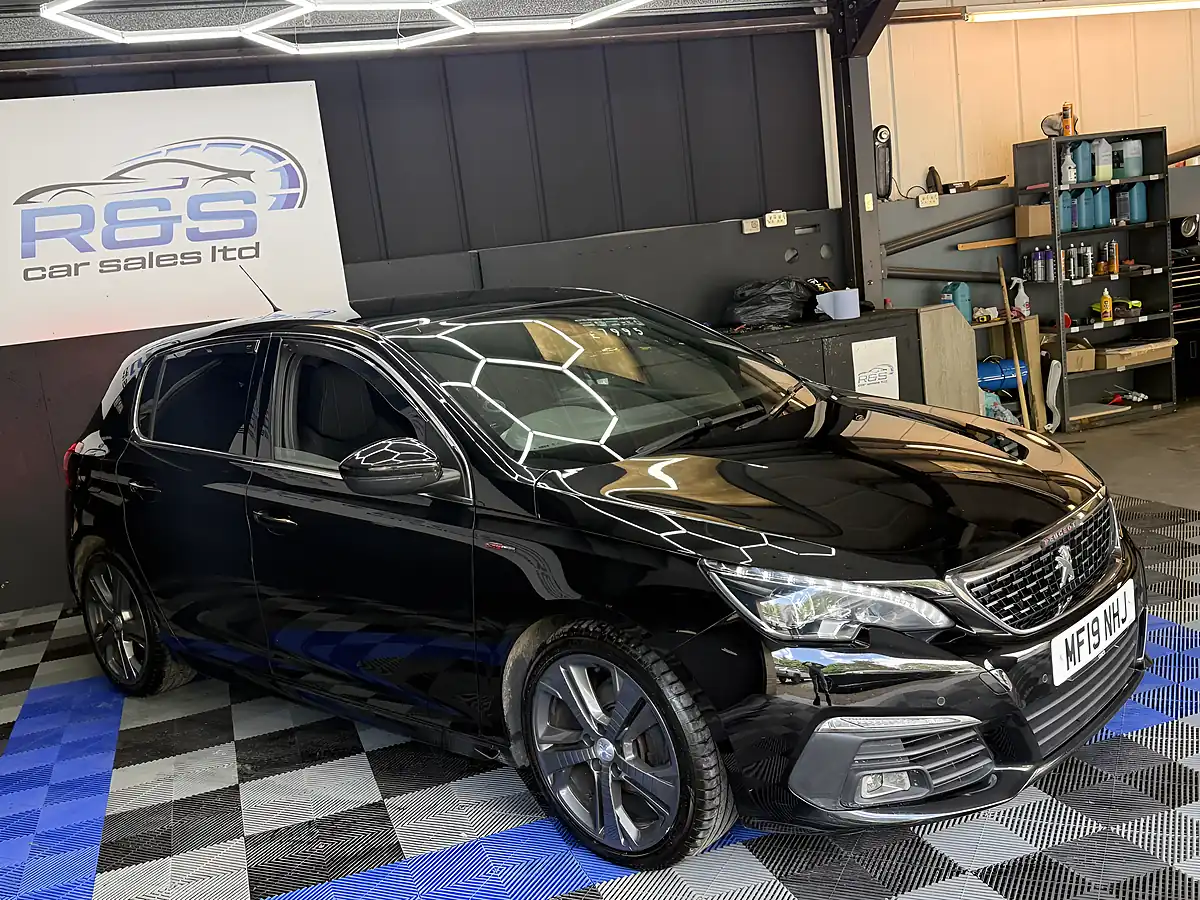 Used 2019 Peugeot 308 GT Line Black - Interior and Exterior details 13
