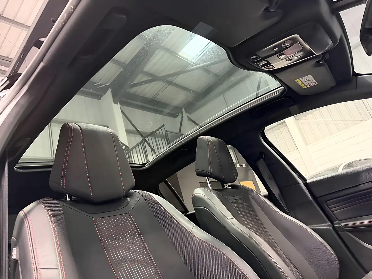 Used 2019 Peugeot 308 GT Line Black - Interior and Exterior details 15