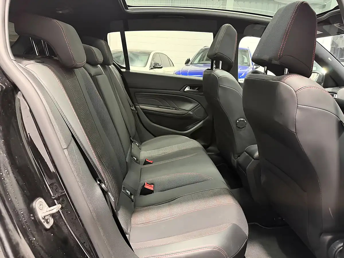 Used 2019 Peugeot 308 GT Line Black - Interior and Exterior details 17