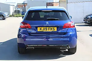 Used 2019 Peugeot 308 GT Line Blue - Interior and Exterior details 13