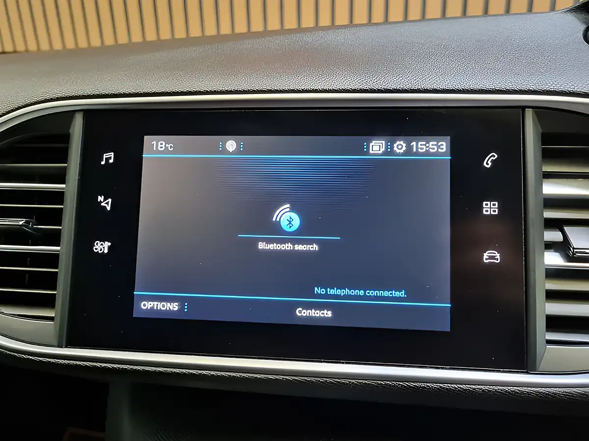 Used 2019 Peugeot 308 GT Line Cumulus Grey Metallic - Interior and Exterior details 16