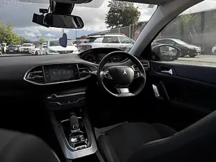Used 2019 Peugeot 308 Sw Allure Blue - Interior and Exterior details 14