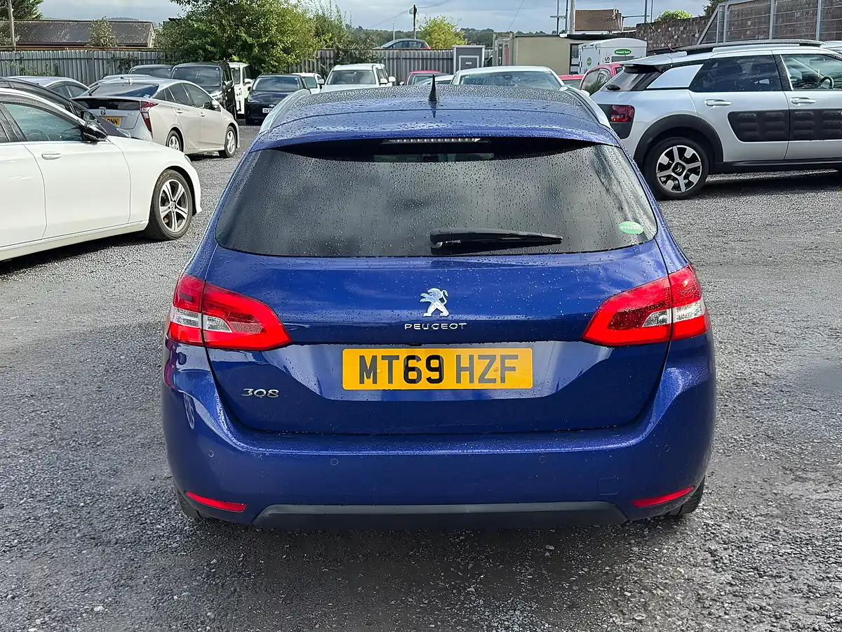 Used 2019 Peugeot 308 Sw Allure Blue - Interior and Exterior details 6
