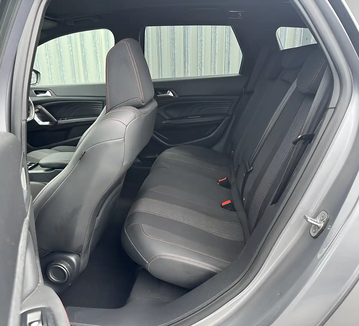 Used 2019 Peugeot 308 Sw GT Line Grey - Interior and Exterior details 11