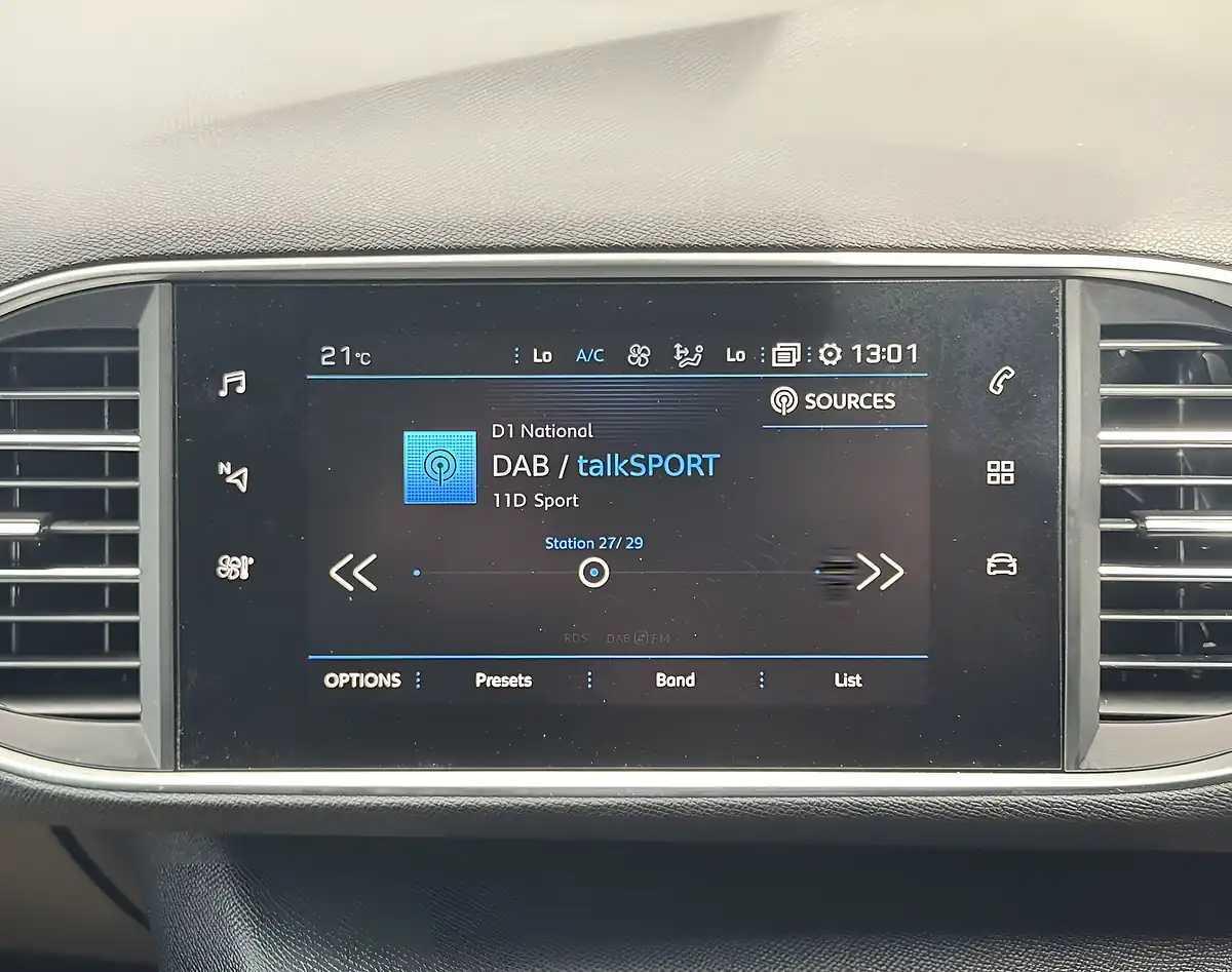 Used 2019 Peugeot 308 Sw GT Line Grey - Interior and Exterior details 16