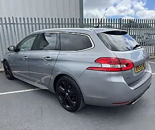 Used 2019 Peugeot 308 Sw GT Line Grey - Interior and Exterior details 4