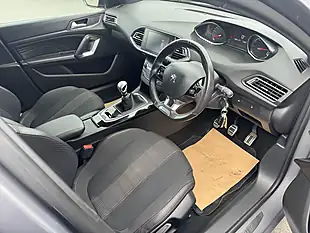 Used 2019 Peugeot 308 Sw GT Line Grey - Interior and Exterior details 9