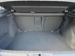 Used 2019 Peugeot 308 Tech Edition Blue - Interior and Exterior details 16