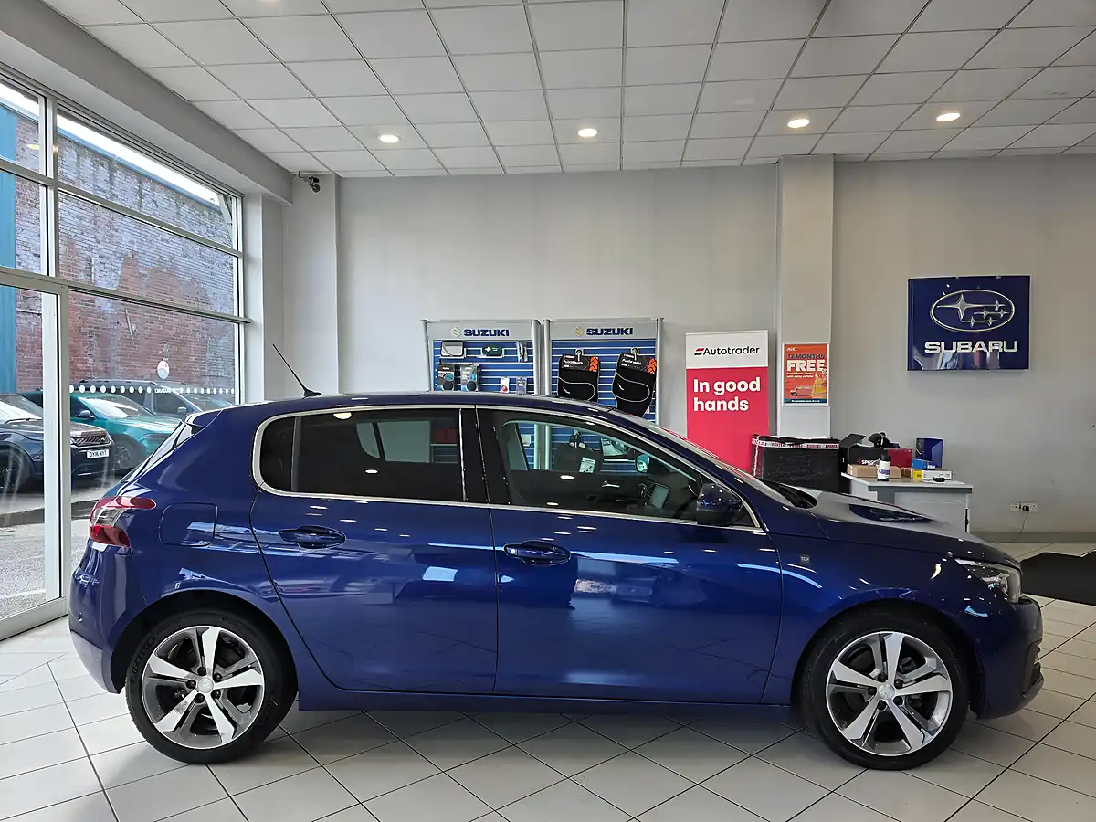 Used 2019 Peugeot 308 Tech Edition Blue - Interior and Exterior details 9