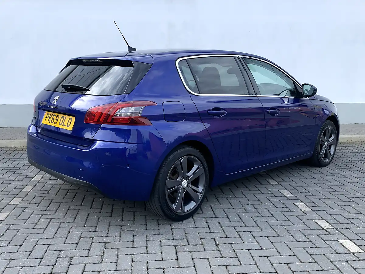 Used 2019 Peugeot 308 Tech Edition Blue - Interior and Exterior details 10