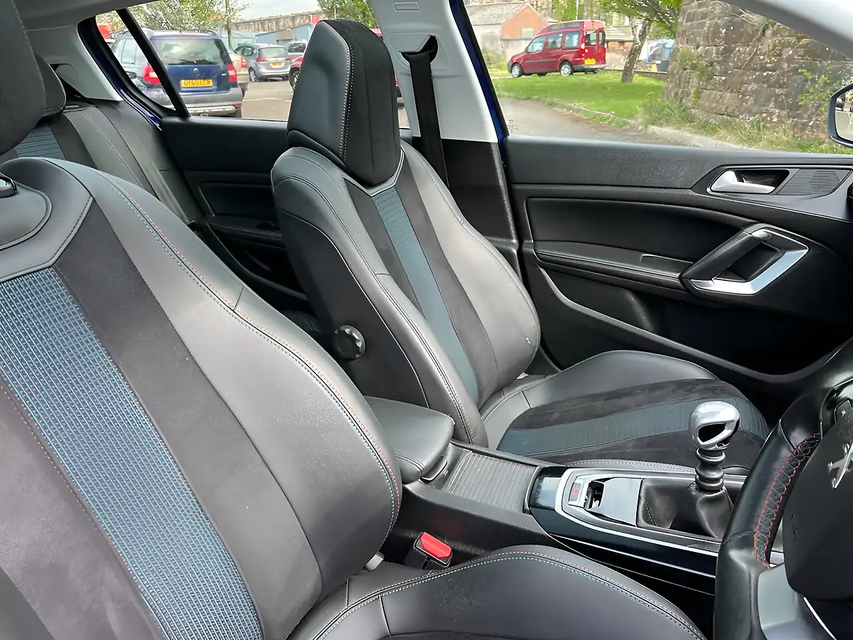 Used 2019 Peugeot 308 Tech Edition Twilight Blue - Interior and Exterior details 10