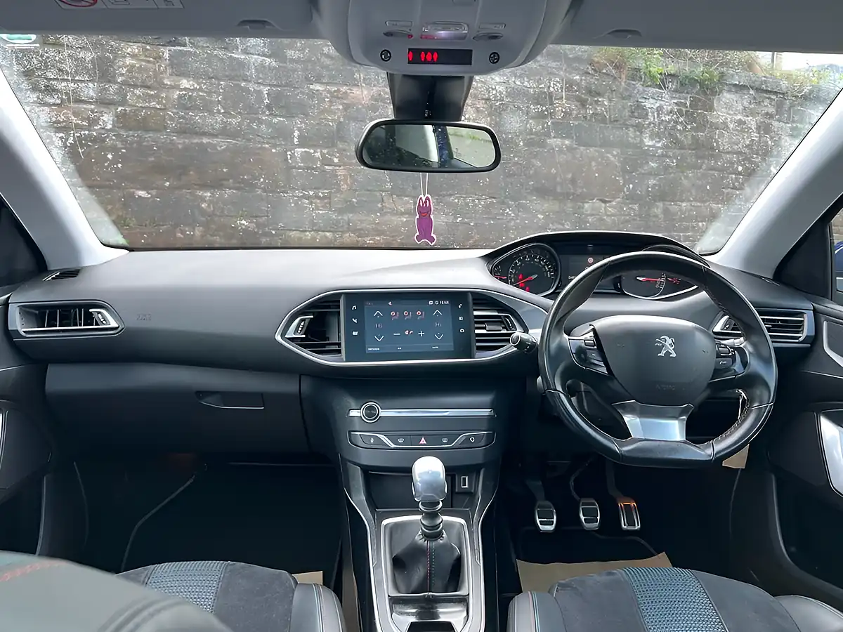 Used 2019 Peugeot 308 Tech Edition Twilight Blue - Interior and Exterior details 15