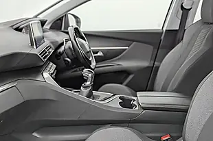 Used 2019 Peugeot 5008 Active White - Interior and Exterior details 13