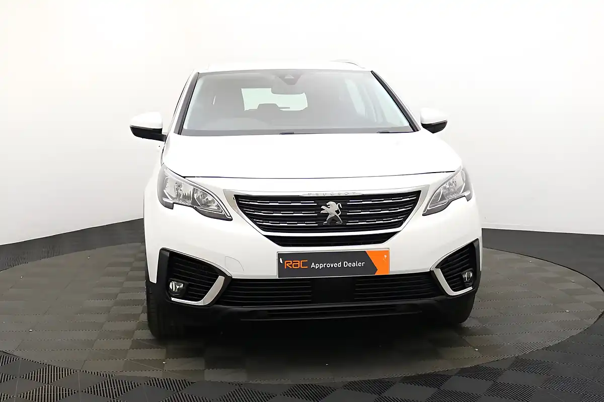 Used 2019 Peugeot 5008 Active White - Interior and Exterior details 7