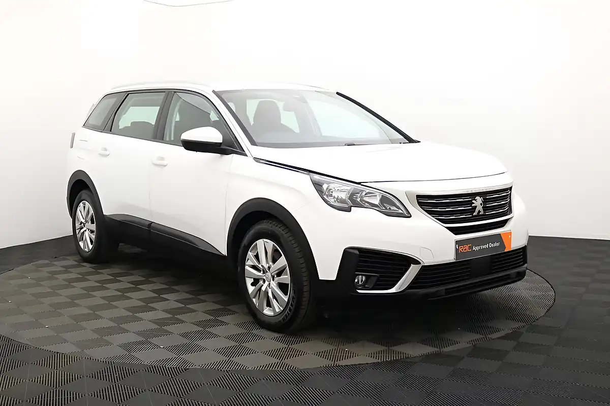 Used 2019 Peugeot 5008 Active White - Interior and Exterior details 8