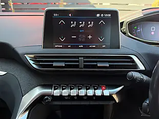 Used 2019 Peugeot 5008 Allure Grey - Interior and Exterior details 15