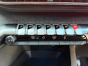 Used 2019 Peugeot 5008 Allure Grey - Interior and Exterior details 16