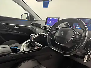 Used 2019 Peugeot 5008 Allure White - Interior and Exterior details 10