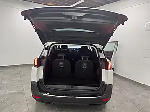 Used 2019 Peugeot 5008 Allure White - Interior and Exterior details 13