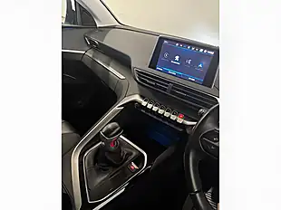 Used 2019 Peugeot 5008 Allure White - Interior and Exterior details 14