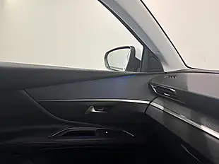 Used 2019 Peugeot 5008 Allure White - Interior and Exterior details 19