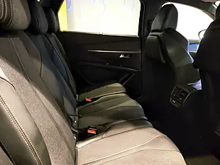 Used 2019 Peugeot 5008 GT Line Green - Interior and Exterior details 10