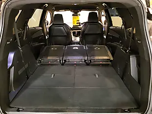 Used 2019 Peugeot 5008 GT Line Green - Interior and Exterior details 14