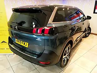 Used 2019 Peugeot 5008 GT Line Green - Interior and Exterior details 18