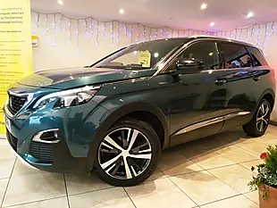 Used 2019 Peugeot 5008 GT Line Green - Interior and Exterior details 2