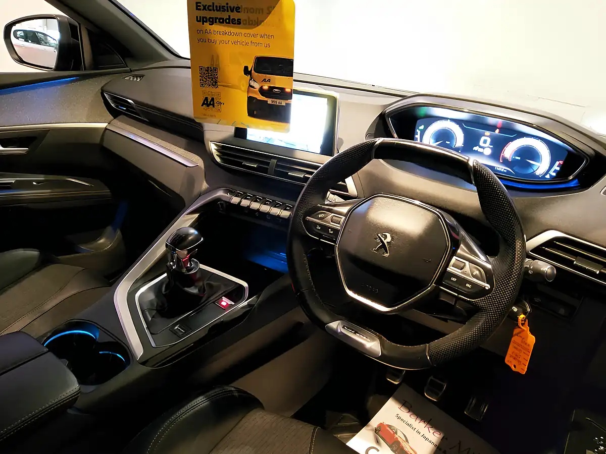 Used 2019 Peugeot 5008 GT Line Green - Interior and Exterior details 8