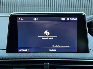 Used 2019 Peugeot 5008 GT Line Green - Interior and Exterior details 17