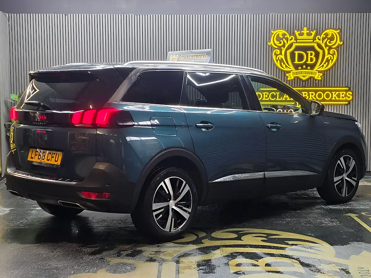 Used 2019 Peugeot 5008 GT Line Green - Interior and Exterior details 3