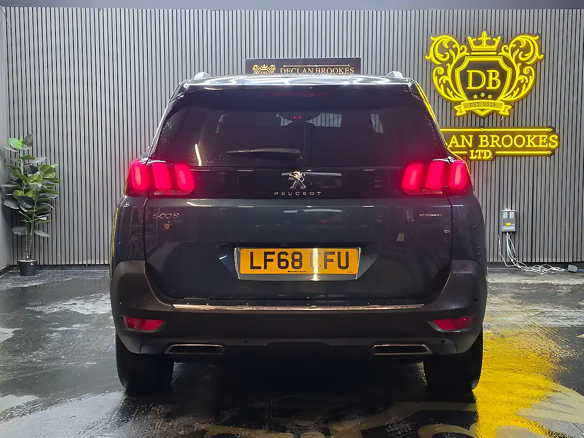 Used 2019 Peugeot 5008 GT Line Green - Interior and Exterior details 4