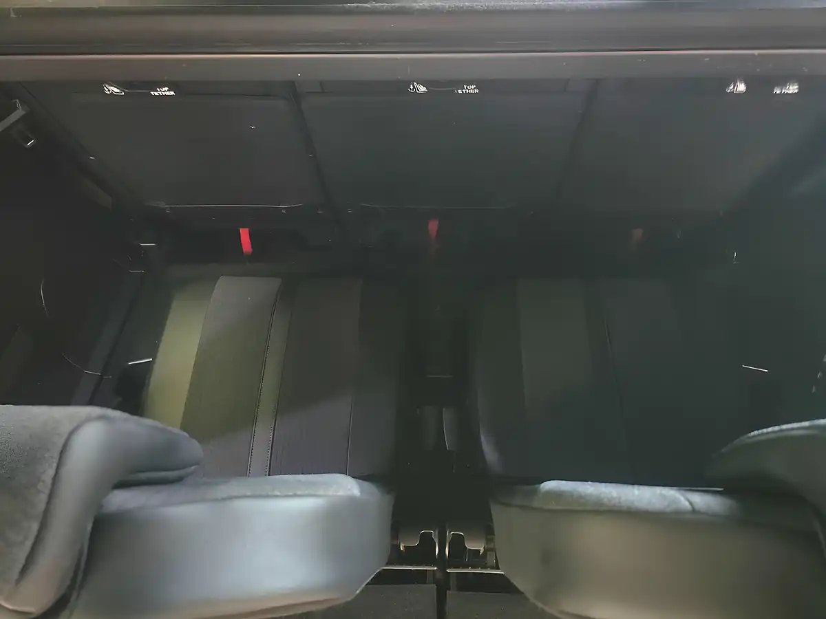 Used 2019 Peugeot 5008 GT Line Grey - Interior and Exterior details 12