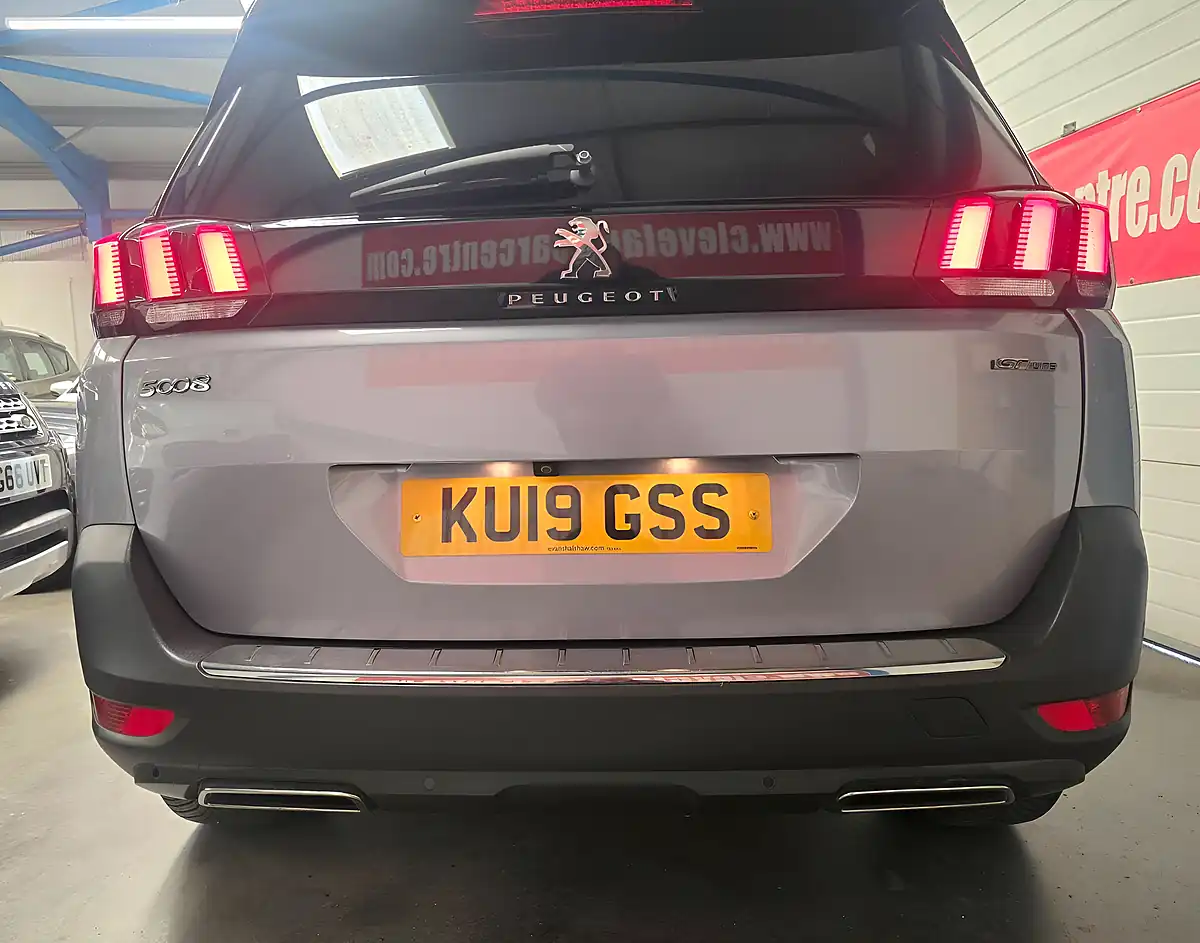 Used 2019 Peugeot 5008 GT Line Grey - Interior and Exterior details 13