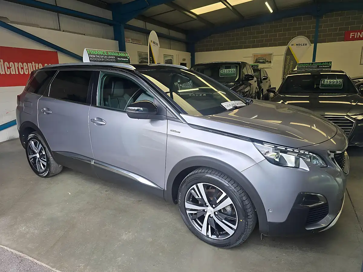 Used 2019 Peugeot 5008 GT Line Grey - Interior and Exterior details 4